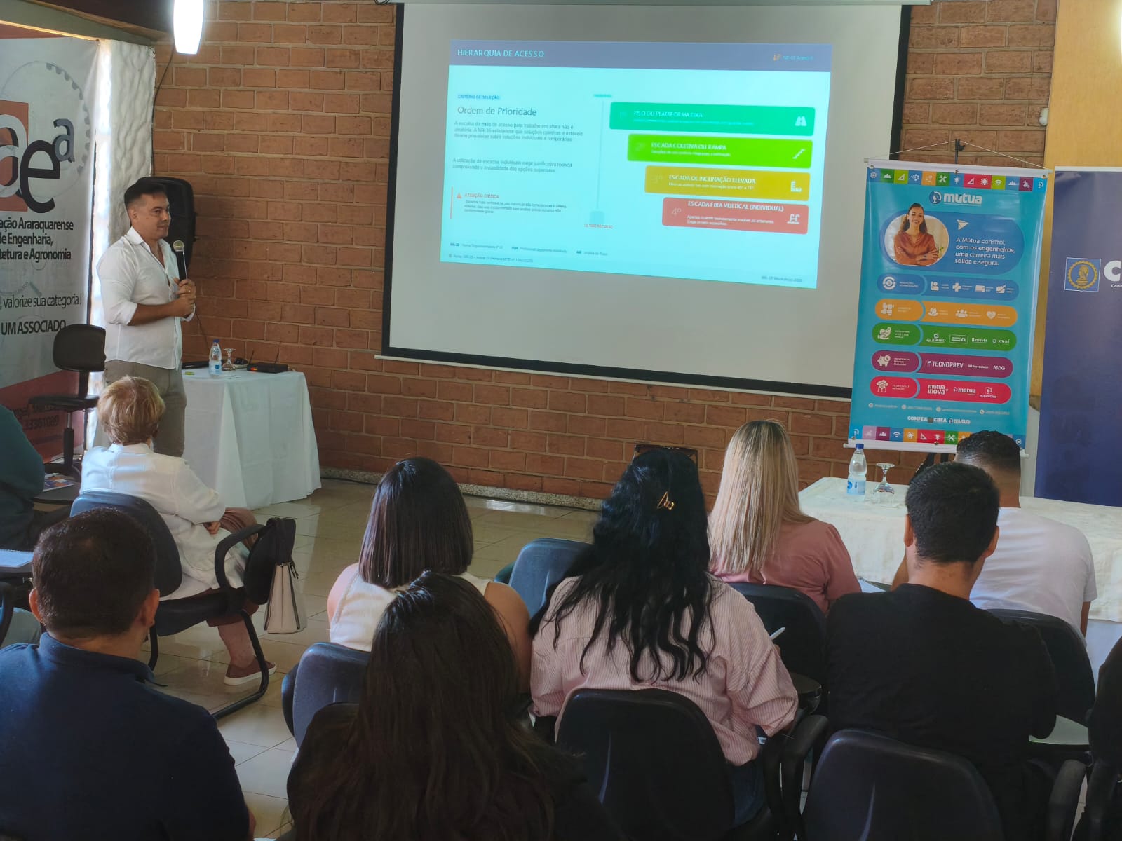 Início da palestra do Marcasso (manhã)