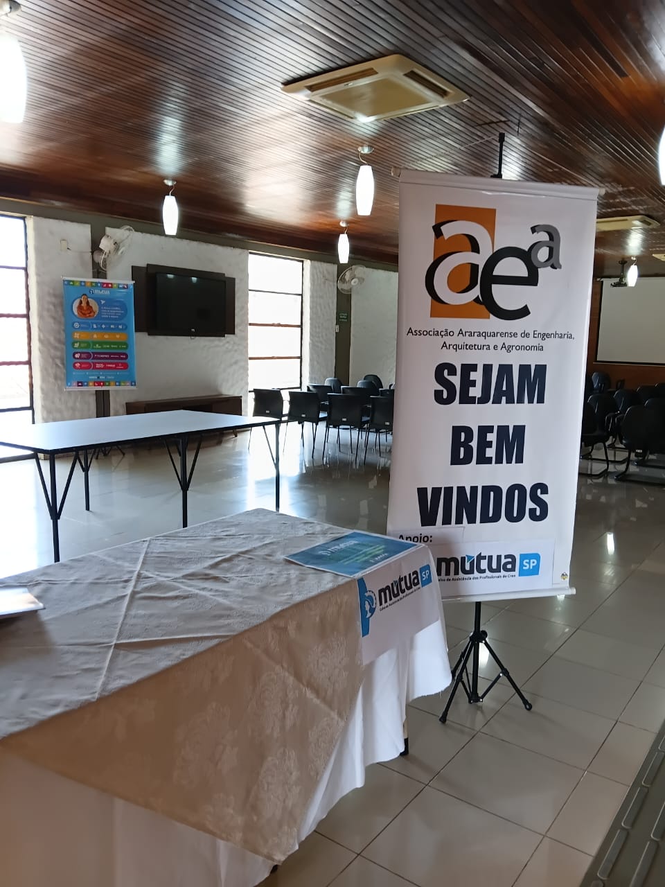 32ef4add-4e44-49ac-b009-c58a9ebe1780