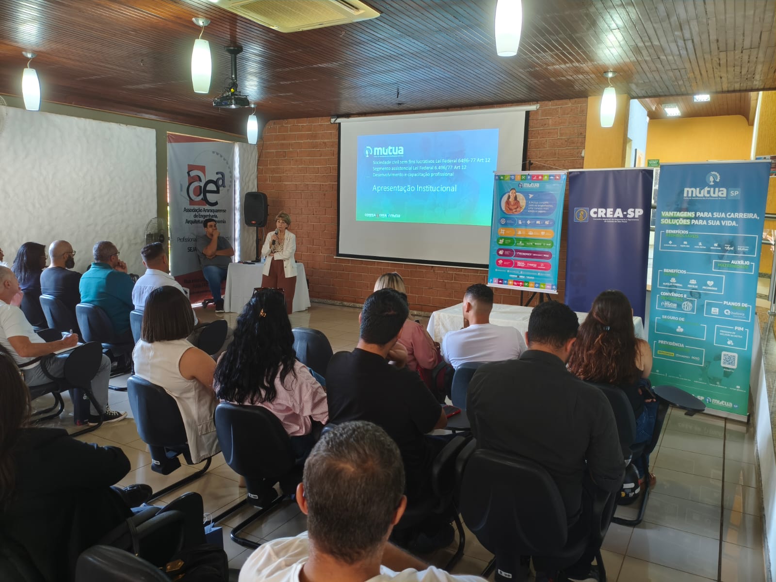 63bd0a33-67f9-4020-a12b-febfca303bfb