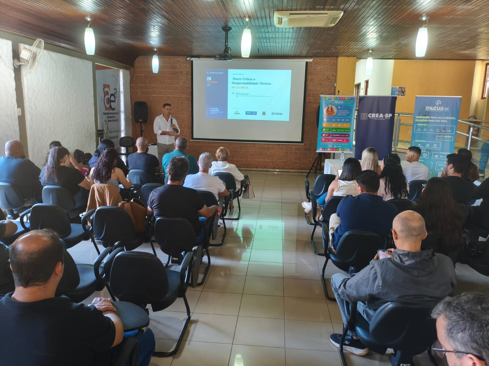 9e71b056-e40f-420c-a36b-5cbf3ef9aecc