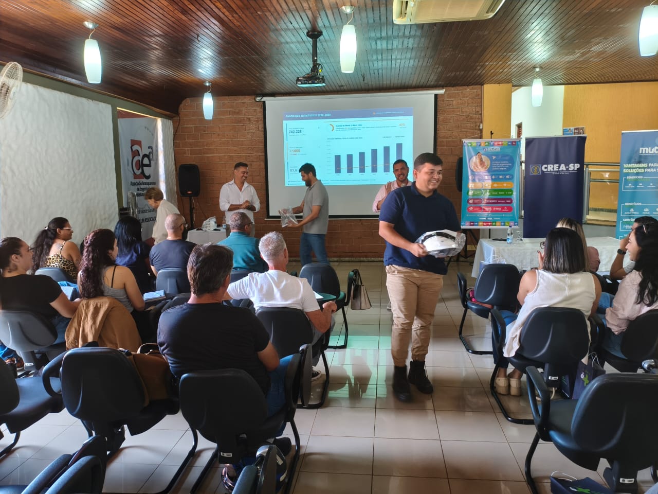 b024d8b8-cf07-4a8a-a8e1-d3c41cd24212