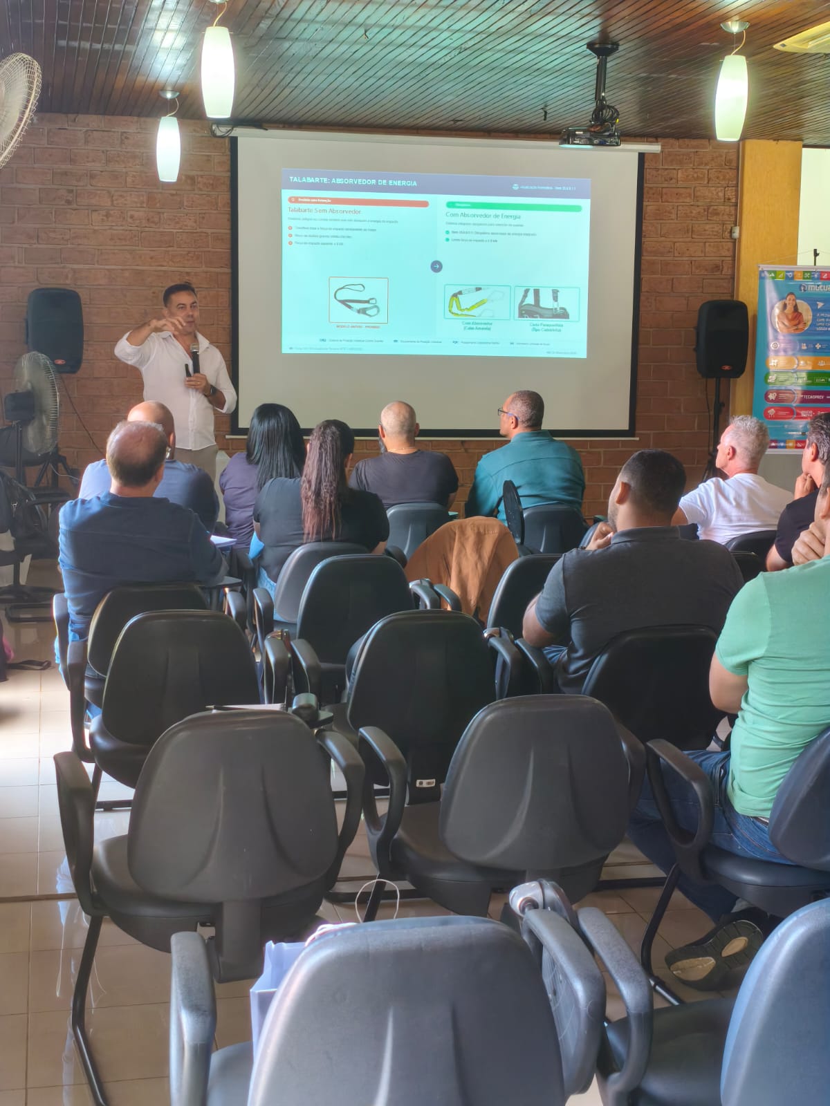 f9216e0e-8980-43b3-bf93-a159a44c4d19